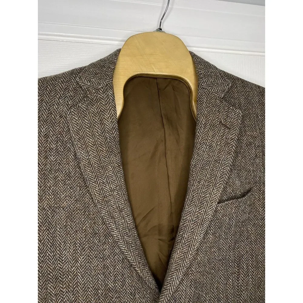 Brooks Brothers Madison X Harris Tweed Herringbone Jacket 43R Brown Wood Buttons
